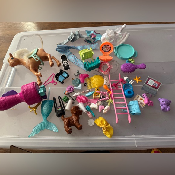 Barbie Other - Barbie, Chelsea, monster high, mermaid high misc accessories